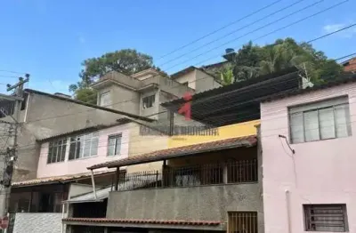 Casa com 2 quartos à venda na Rua José Theodoro dos Santos, 292, JK, Juiz de Fora