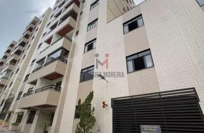 More na delfim moreira: apartamento com 2 suítes e vista livre