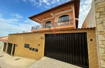 ✨ Sobrado à venda no Jardim Laranjeiras | Quintal amplo + casa anexa | Versatilidade e valorização