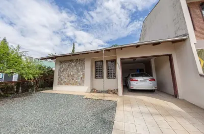 Casa comercial com 2 salas à venda na rua baercker wagner, 1552, iririú, joinville, 134 m2 por r$ 650.000