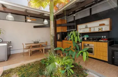 Casa no Saguaçú perto do Bonja (Colégio Bom Jesus): 3 quartos sendo 1 suíte