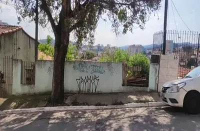 Terreno à venda na Rua Candeeiro, 75, Vila Mazzei, São Paulo