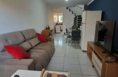 Casa em condomínio fechado com 3 quartos à venda na Rua Cachoeira da Ilha, 82, Vila Carmosina, São Paulo