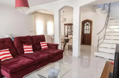 Casa com 5 quartos à venda na Rua Américo Salvador Novelli, 22, Itaquera, São Paulo