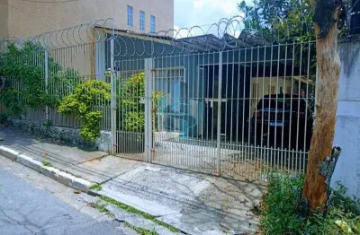 Casa com 3 quartos à venda na Rua Beira Alta, 93, Itaquera, São Paulo