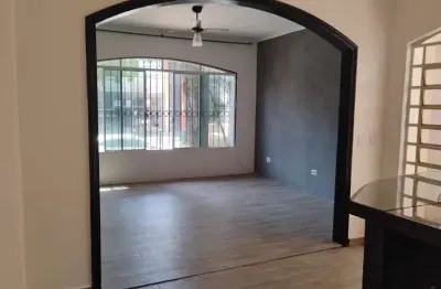 Casa comercial com 2 salas para alugar na Rua Marechal Barbacena, 656, Vila Regente Feijó, São Paulo