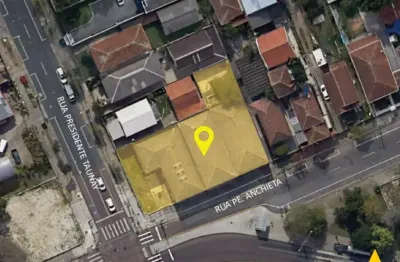 Terreno de esquina estratégico zoneamento zr3-t com 1050m2