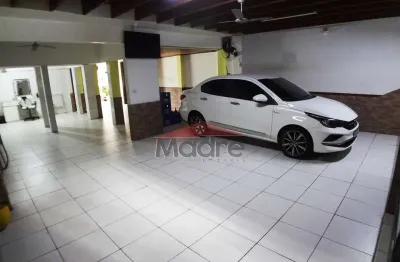 Casa com 3 quartos à venda na rua poeta bernardo guimarães, 264, tatuquara, curitiba, 300 m2 por r$ 400.000