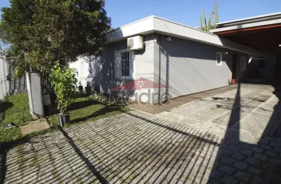 Casa com 3 quartos à venda na rua califórnia, 402, sítio cercado, curitiba, 196 m2 por r$ 890.000