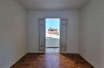 Apartamento com 1 quarto para alugar na travessa ururai, 1564, honório gurgel, rio de janeiro por r$ 650