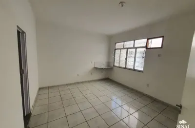 Kitnet / stúdio para alugar na avenida vicente de carvalho, 1652, vila da penha, rio de janeiro por r$ 500