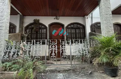 Oportunidade casa triplex 2 quartos varandas condomínio fechado vaga de garagem, churrasqueira e la