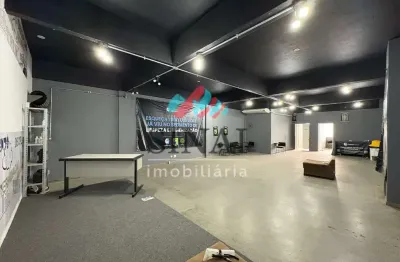 Sala comercial com 5 salas para alugar na Rua Braga, Penha, Rio de Janeiro