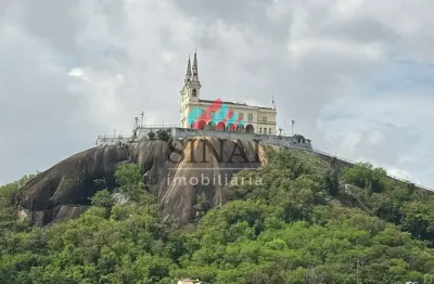 Apartamento 2 Quartos, Frente, Sol da Manhã, Segurança 24 Horas, Garagem