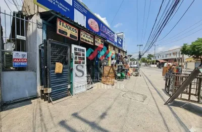 Casa com 1 quarto para alugar na Estrada do Otaviano, Turiaçu, Rio de Janeiro, 50 m2 por R$ 650