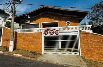 Imperdível oportunidade: casa comercial de 3 quartos, 1 suíte, 3 salas, 3 banheiros e 2 vagas em vinhedo-sp, centro.