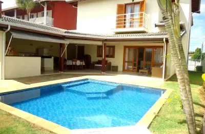 Casa de alto padrão em condomínio de luxo em valinhos-sp - 4 quartos, 1 suíte, 3 salas, 6 banheiros, 4 vagas, 320m².