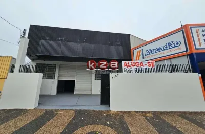Salão comercial para locação na avenida dos esportes em valinhos-sp: mezanino, 2 banheiros, 4 vagas de garagem e 272m² de área.