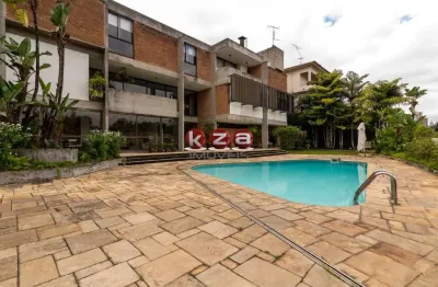 Espetacular casa para locação no pacaembu, são paulo-sp: 4 quartos, 4 suítes, 3 salas e 885m² de luxo e conforto!