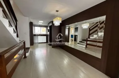 Casa com 2 quartos à venda na rua cubilai schio, 324, vinhedos, caxias do sul por r$ 699.000