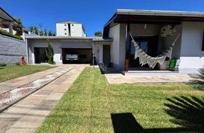 Casa com 3 quartos à venda na Rua Monsenhor Sidney Luiz Zanettini, 106, São Luiz, Caxias do Sul