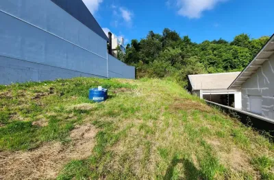 Terreno bem localizado à venda no bairro vinhedos, em caxias do sul
