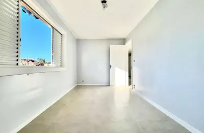 Apartamento reformado e pronto para morar no bairro são ciro