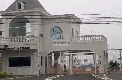 Excelente casa térrea de 189m²,  3 suítes, à venda no condomínio le france