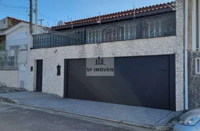 Ótima casa de 250m², 3 dormitórios, 2 suítes, à venda no bairro do trujillo