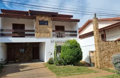 Excelente sobrado de 305m², 3 dormitórios, 1 suíte, à venda no granja olga 1