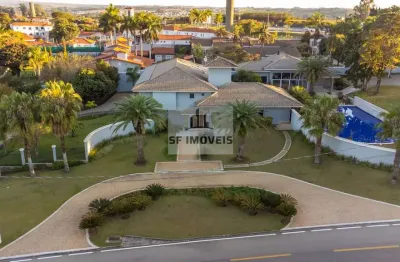 Maravilhosa mansão de 850m², 4 suítes, à venda no chácara santa maria