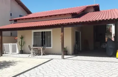 Excelente casa 228m2  á venda 02 suítes praia de itaipuaçu maricá/rj.