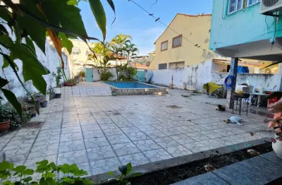 Vendo casa com 4 quartos e piscina no jardim california são gonçalo/rj.