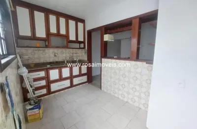 Sobrado com 1 dormitório à venda no pita são gonçalo/rj