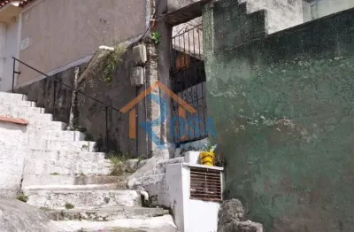 Casa a venda com pequeno quintal porto da madama são gonçalo/rj.