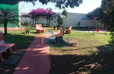 Casa à venda de 2 quartos e 2 banheiros em condomínio no pacheco!