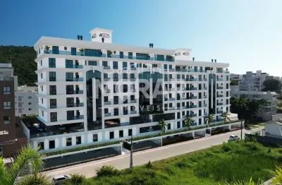 Palm beach home club bombinhas  condomínio residencial completo, com estrutura de lazer e bem-estar integrado à natureza!  o palm beach home club é um condomínio residencial situado em uma das áreas m