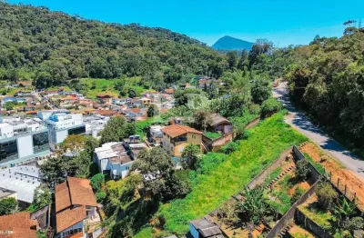 Terreno à venda na Rua General José Ribeiro, 517, Vale do Paraíso, Teresópolis