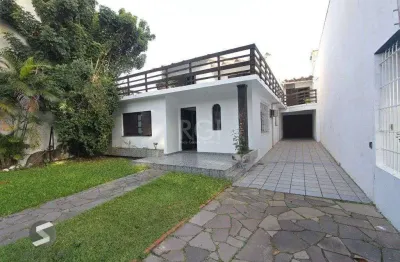Casa para locação/aluguel - 240m², 4 dormitórios, 6 vagas - nonoai