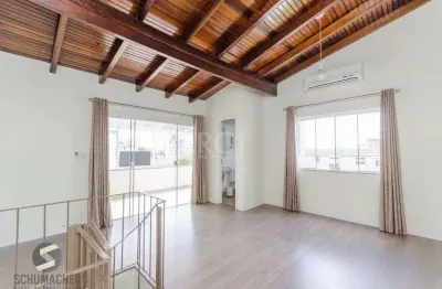 Cobertura semi mobiliada com 2 dormitórios, terraço com churrasqueira e 1 vaga de garagem no bairro santo antonio