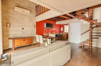 Apartamento 94m² - semi mobiliado, 2 dormitórios, 1 suíte, terraço e 2 vagas de garagem no moinhos de vento