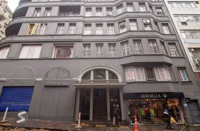 Sala comercial à venda na Rua Vigário José Inácio, 511, Centro Histórico, Porto Alegre