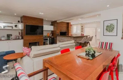 Excelente casa em condomínio de 249m² com 03 dormitórios e 4 vagas.