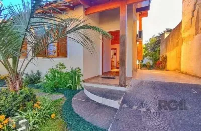Casa com 3 quartos à venda na Rua Cândido Portinari, 98, São Sebastião, Porto Alegre