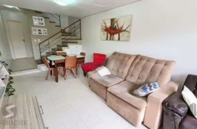 Casa em condomínio 110m² - 3 dormitórios sendo 1 suíte e 1 vaga de garagem no bairro teresópolis
