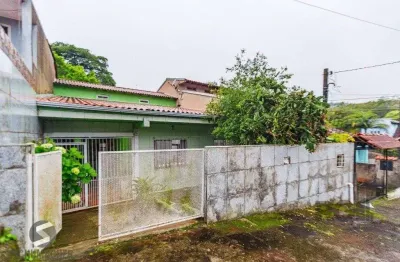 Casa com 4 quartos à venda na Avenida Cruz Alta, 154, Nonoai, Porto Alegre