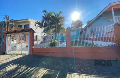 Casa com 3 quartos à venda na Rua Tropeiro, 329, Campo Novo, Porto Alegre