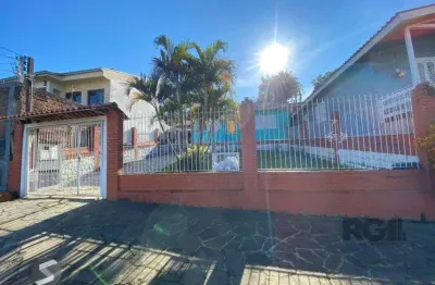 Casa com 3 quartos à venda na Rua Tropeiro, 329, Campo Novo, Porto Alegre