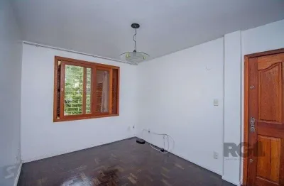 Excelente apartamento de 78m² com 3 dormitórios no bairro petrópolis.