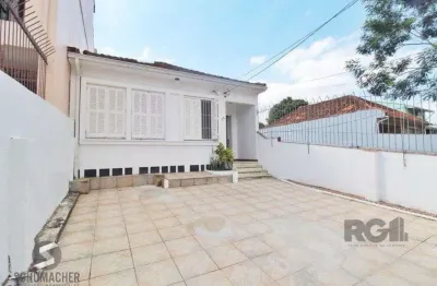 Casa com 3 quartos à venda na Rua Antônio Divan, 154, Teresópolis, Porto Alegre